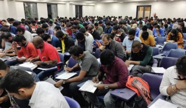 UP Police Exam के दूसरे दिन 6.5 लाख ने दी परीक्षा, 20 गिरफ्तार