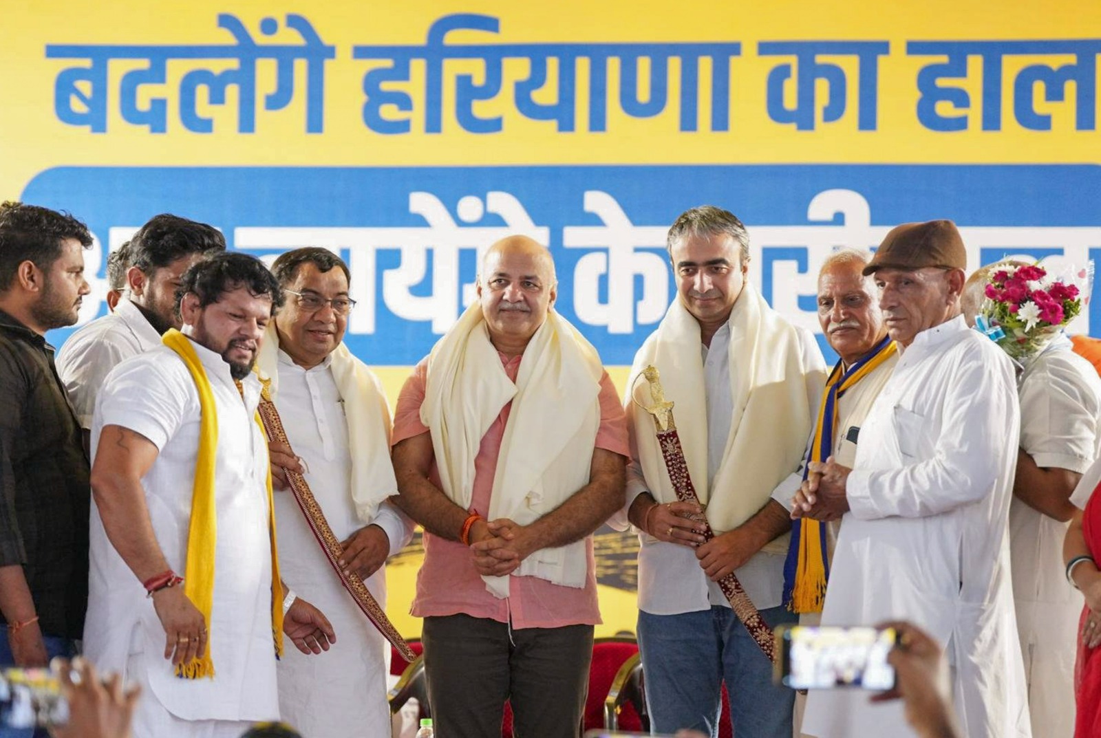 AAP ने जारी की 9 उम्मीदवारों की नई लिस्ट