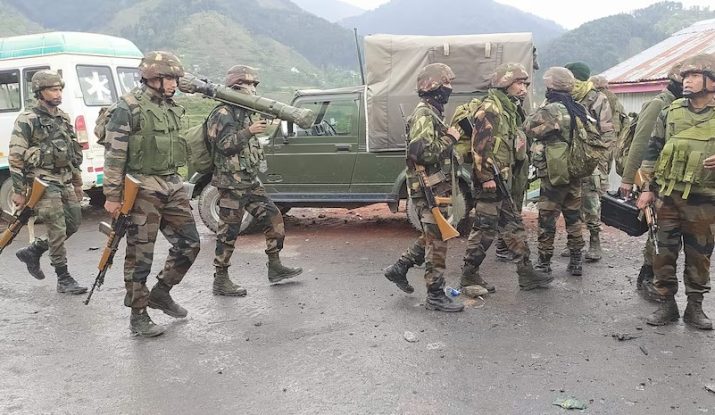 Kashmir में बड़ी मुठभेड़